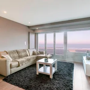 Apartment Montezuma Luxe Studio Met Frontaal Zeezicht Zonder Aparte Slaapkamer, Ostende